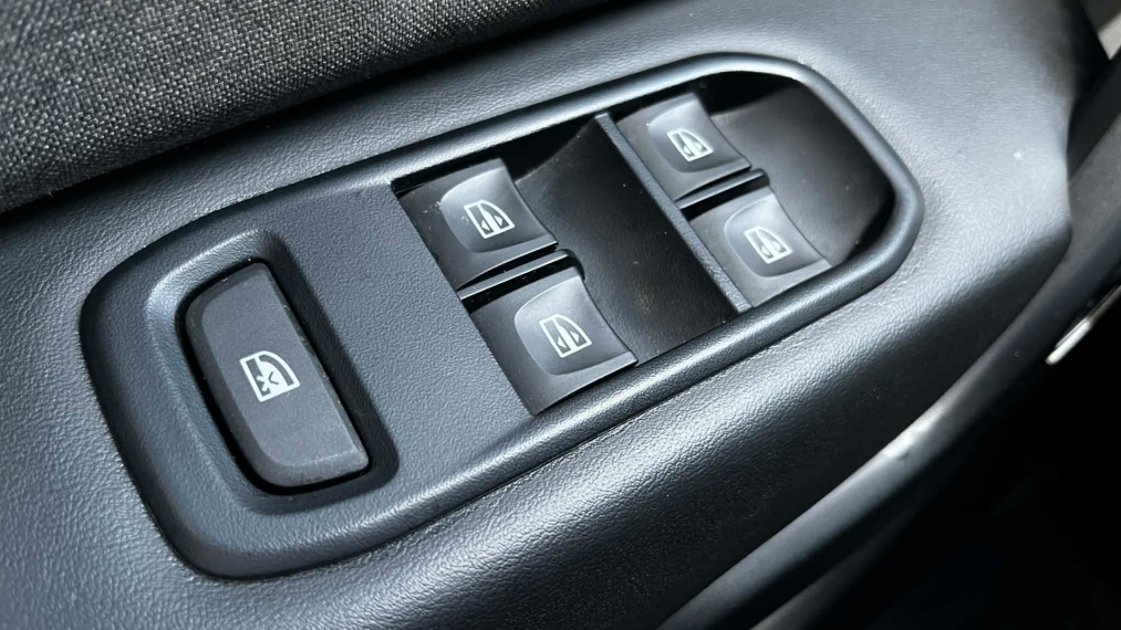 renault duster 1.3 tce flex iconic x-tronic 4p automatico 20248