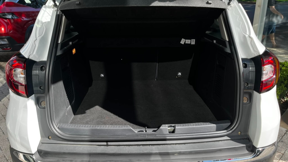 renault captur 1.6 16v sce flex intense x-tronic 4p automatico 201815