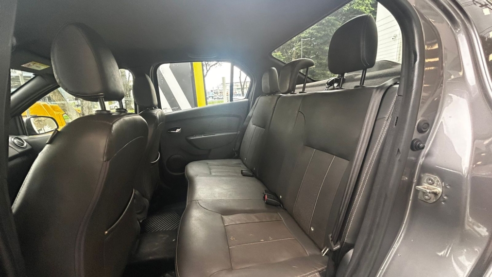 renault logan 1.6 16v sce flex iconic x-tronic 4p automatico 20205