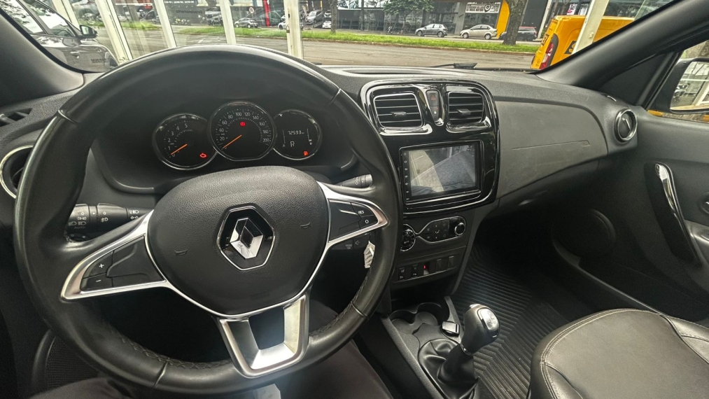 renault logan 1.6 16v sce flex iconic x-tronic 4p automatico 20204