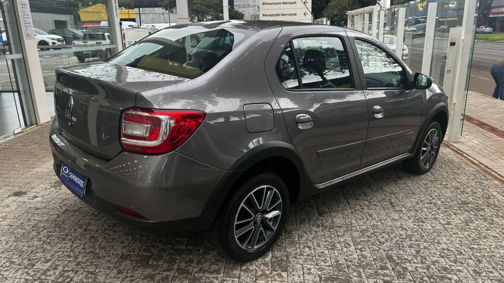 renault logan 1.6 16v sce flex iconic x-tronic 4p automatico 202015