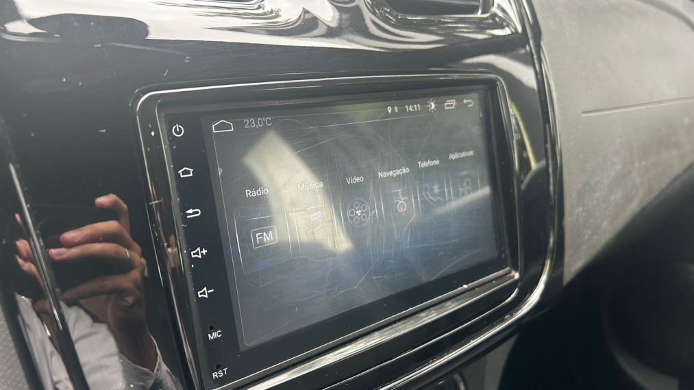 renault logan 1.6 16v sce flex iconic x-tronic 4p automatico 20208