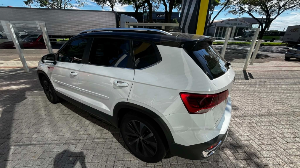 volkswagen taos 1.4 250 tsi total flex highline automatico 4p 202219