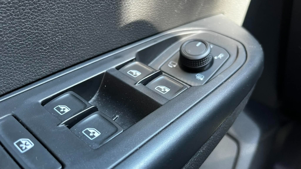 volkswagen taos 1.4 250 tsi total flex highline automatico 4p 202211