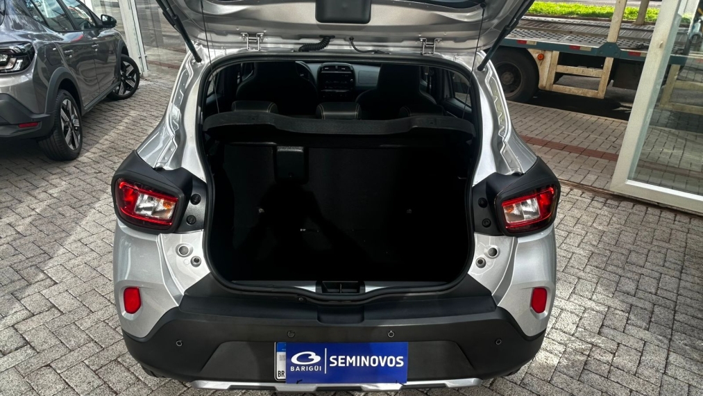 renault kwid 1.0 12v sce flex outsider manual 4p 202413