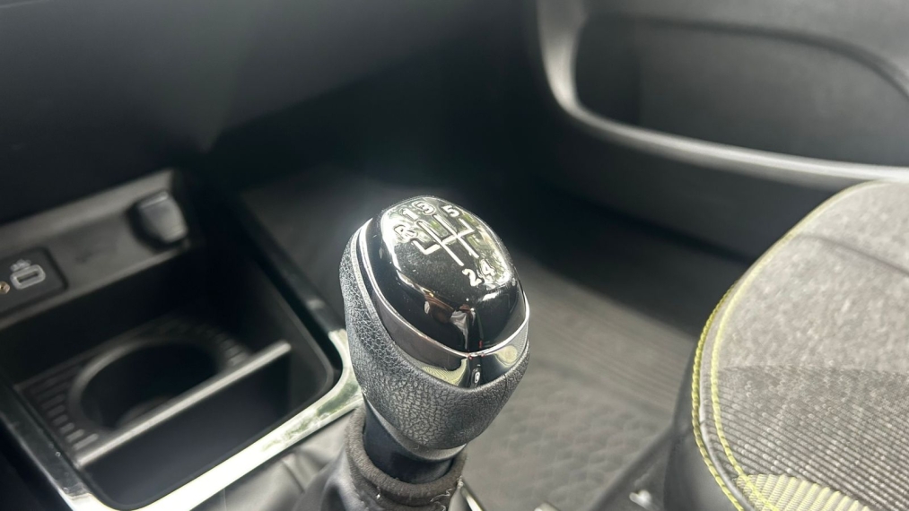 renault kwid 1.0 12v sce flex outsider manual 4p 202410