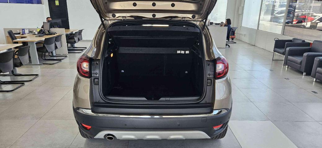 renault captur 1.3 tce flex iconic x-tronic 4p automatico 202410