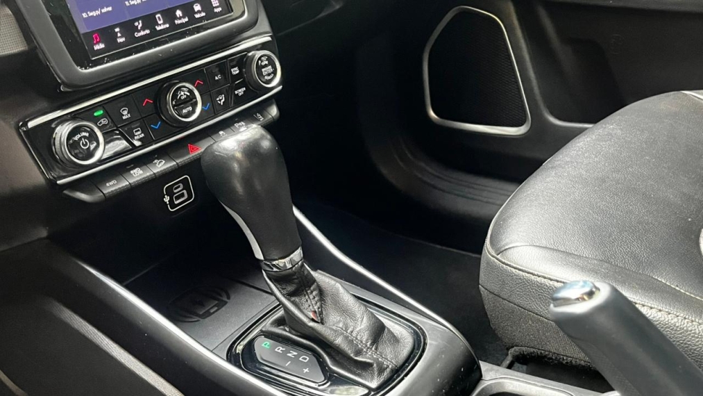 fiat toro 2.0 16v turbo diesel volcano 4wd at9 4p automatico 20228