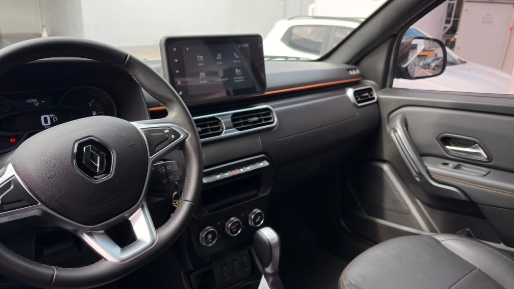 renault oroch 1.3 tce flex outsider x-tronic 4p automatico 20256