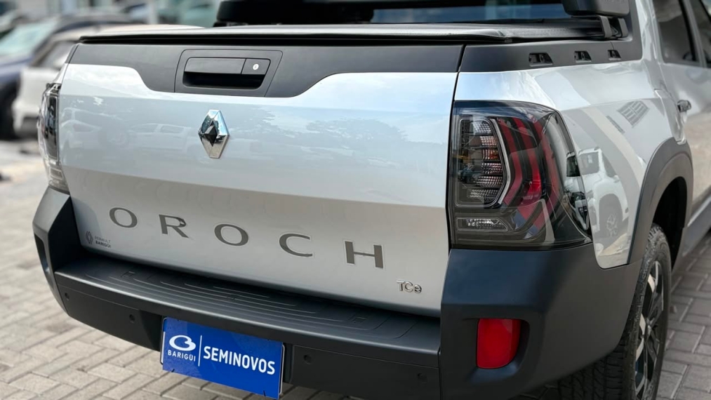 renault oroch 1.3 tce flex outsider x-tronic 4p automatico 202515