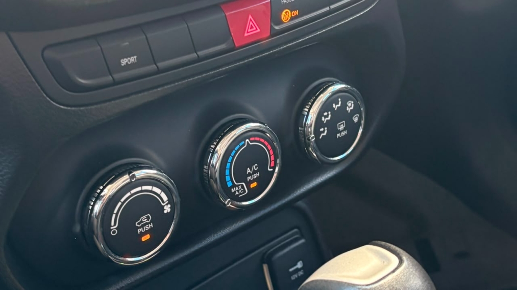 jeep renegade 1.8 16v flex 4p automatico 201810