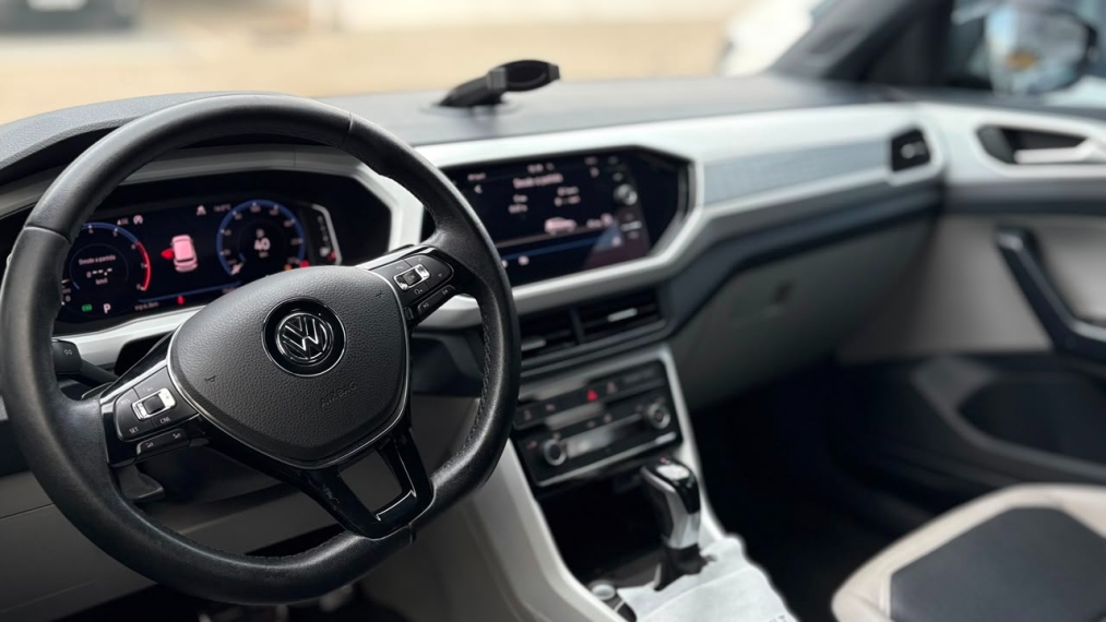 volkswagen t-cross 1.4 250 tsi total flex highline automatico 4p 20203
