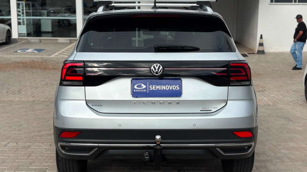 volkswagen t-cross 1.4 250 tsi total flex highline automatico 4p 202016