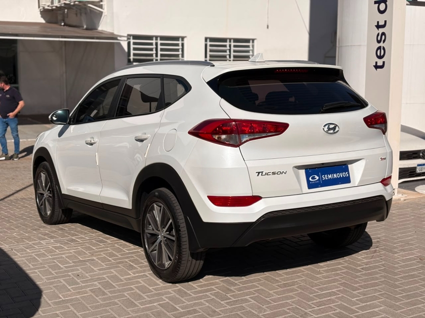 hyundai tucson 1.6 16v t-gdi gasolina gl ecoshift 4p automatico 201823