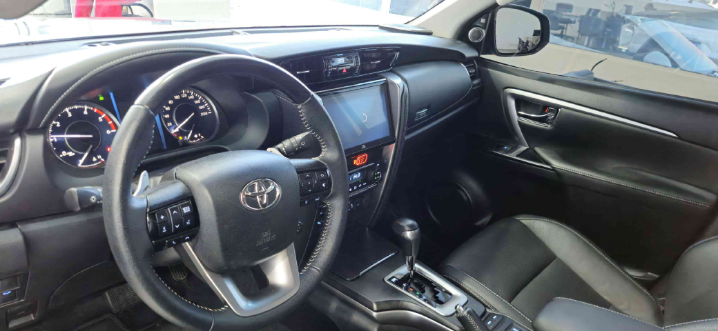 toyota hilux sw4 2.8 d-4d turbo diesel srx platinum 7l 4x4 automatico 4p 20246