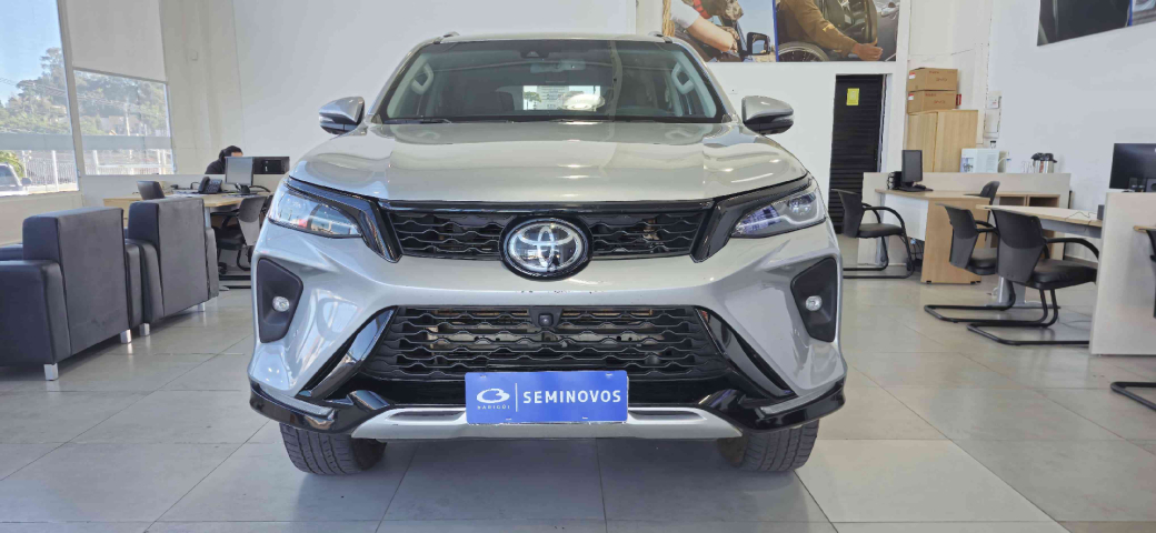 toyota hilux sw4 2.8 d-4d turbo diesel srx platinum 7l 4x4 automatico 4p 20241