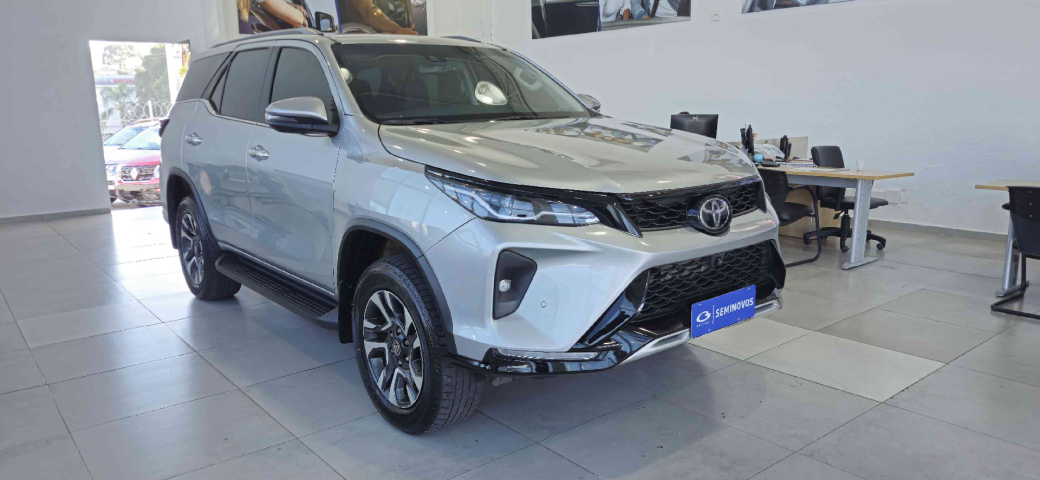 toyota hilux sw4 2.8 d-4d turbo diesel srx platinum 7l 4x4 automatico 4p 20242