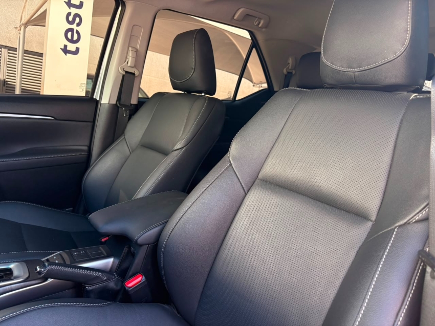 toyota hilux sw4 2.8 d-4d turbo diesel srx platinum 7l 4x4 automatico 4p 202412