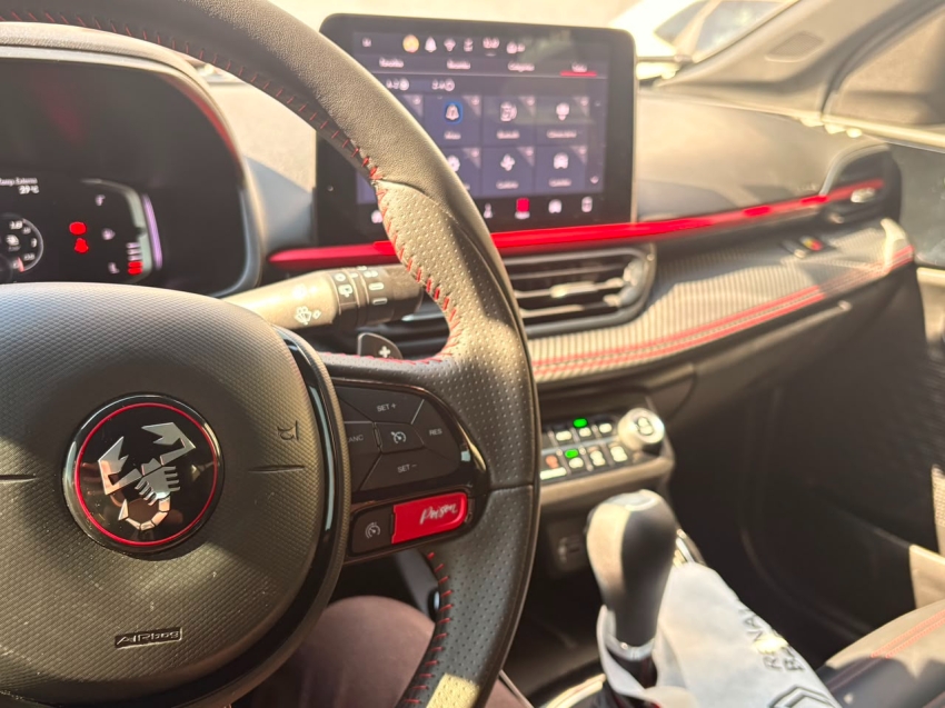 fiat pulse 1.3 turbo 270 flex abarth at6 1.8 4p automatico 20246