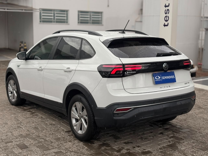 volkswagen nivus 1.0 200 tsi total flex comfortline automatico 4p 202418