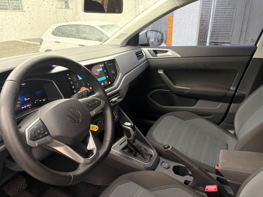 volkswagen nivus 1.0 200 tsi total flex comfortline automatico 4p 20243