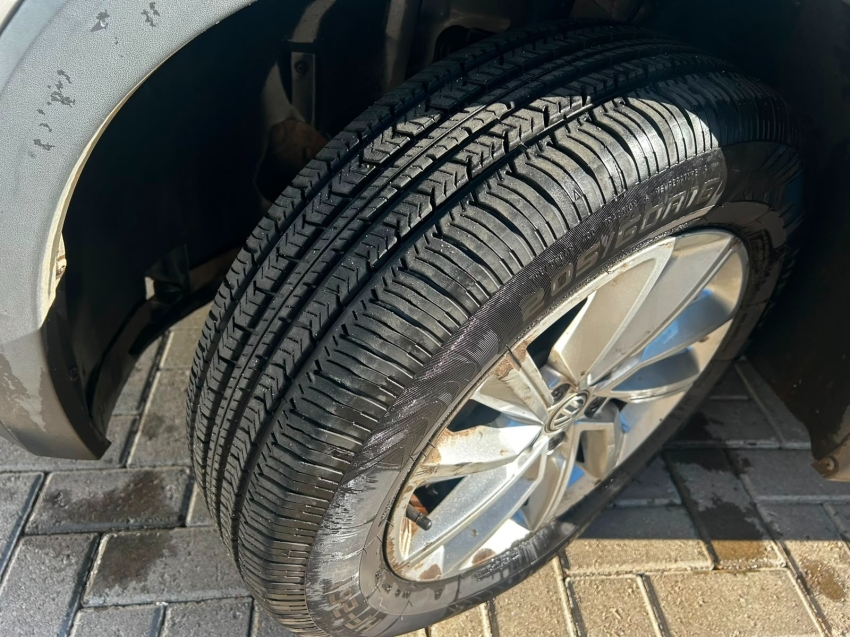 volkswagen t-cross 1.0 200 tsi total flex sense automatico 4p 202019