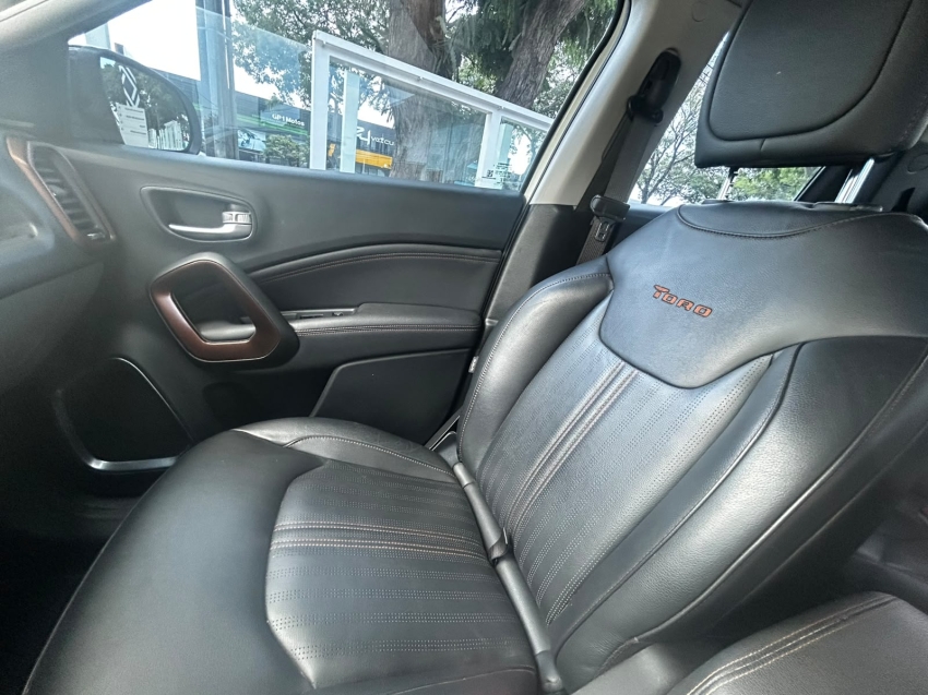 fiat toro 2.0 16v turbo diesel volcano 4wd at9 4p automatico 202011