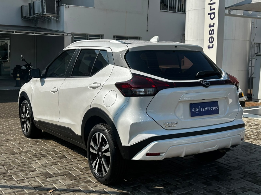 nissan kicks play 1.6 16v flexstart sense xtronic flex 4p automatico 202517