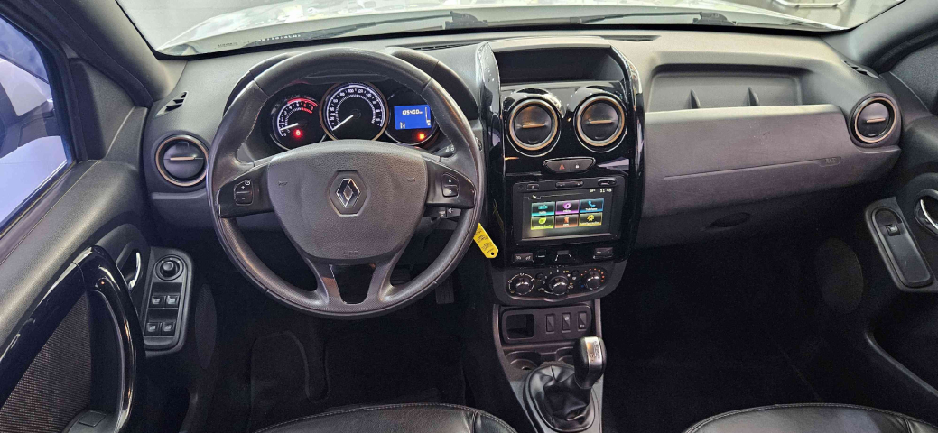 renault duster 2.0 dynamique 4x2 16v flex 4p automatico 2017