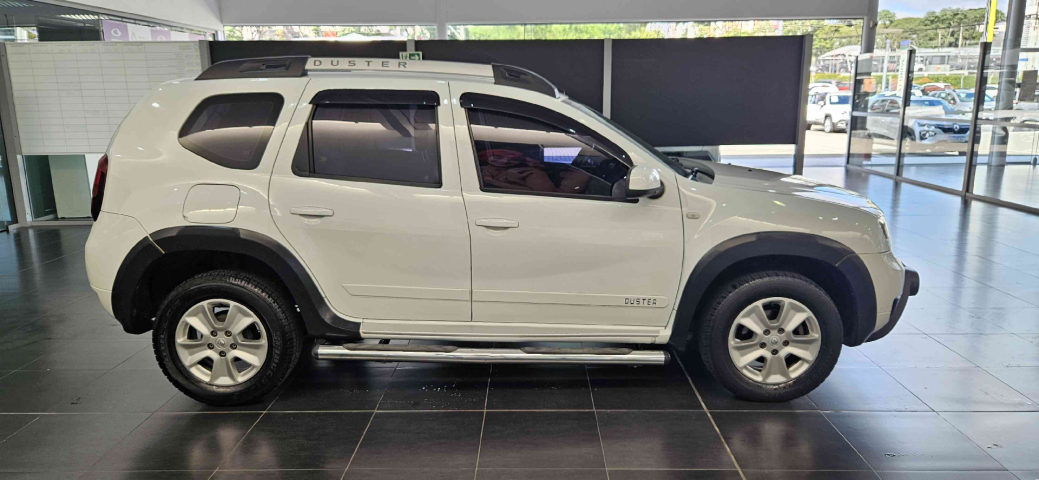 renault duster 2.0 dynamique 4x2 16v flex 4p automatico 2017