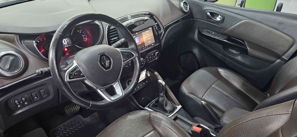 renault captur 1.3 tce flex iconic x-tronic 4p automatico 2022