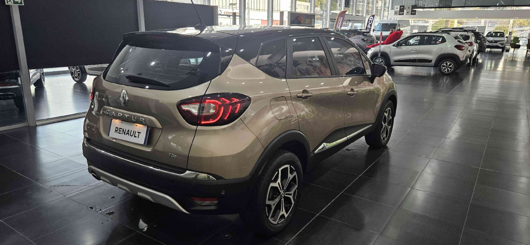renault captur 1.3 tce flex iconic x-tronic 4p automatico 2022