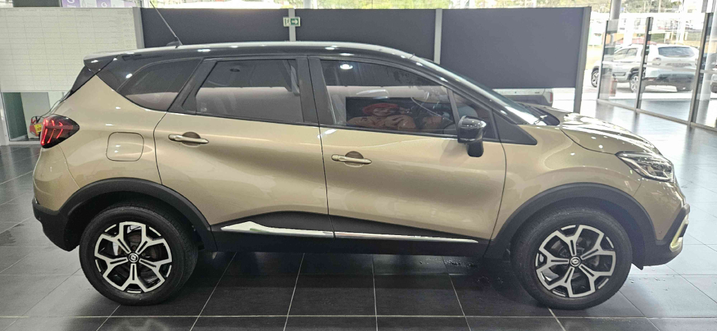 renault captur 1.3 tce flex iconic x-tronic 4p automatico 2022