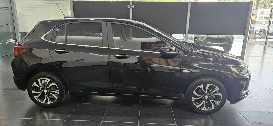 chevrolet onix 1.0 turbo flex premier automatico 4p 2025