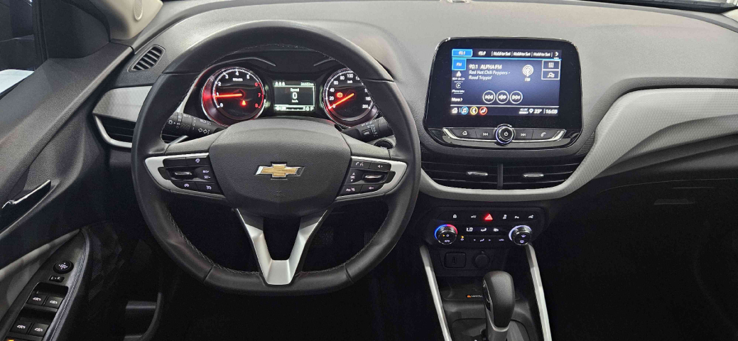 chevrolet onix 1.0 turbo flex premier automatico 4p 2025