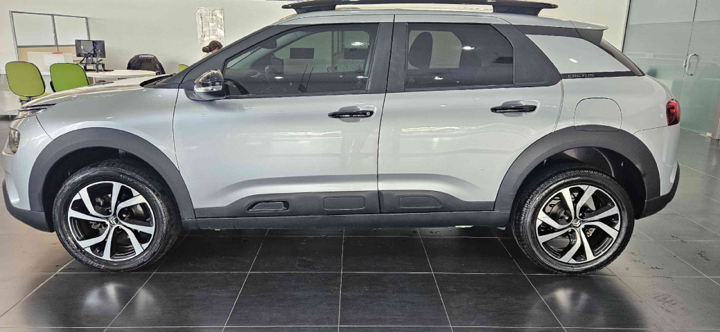 citroen c4 cactus 1.6 thp flex shine pack eat6 4p automatico 2019