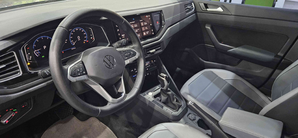 volkswagen nivus 1.0 200 tsi total flex highline automatico 4p 2024