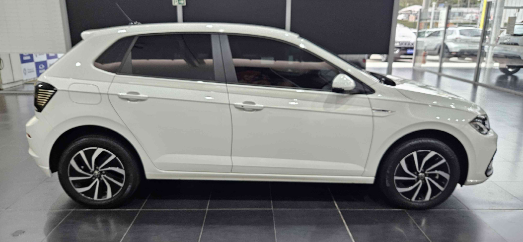 volkswagen polo 1.0 170 tsi highline automatico flex 4p 2025