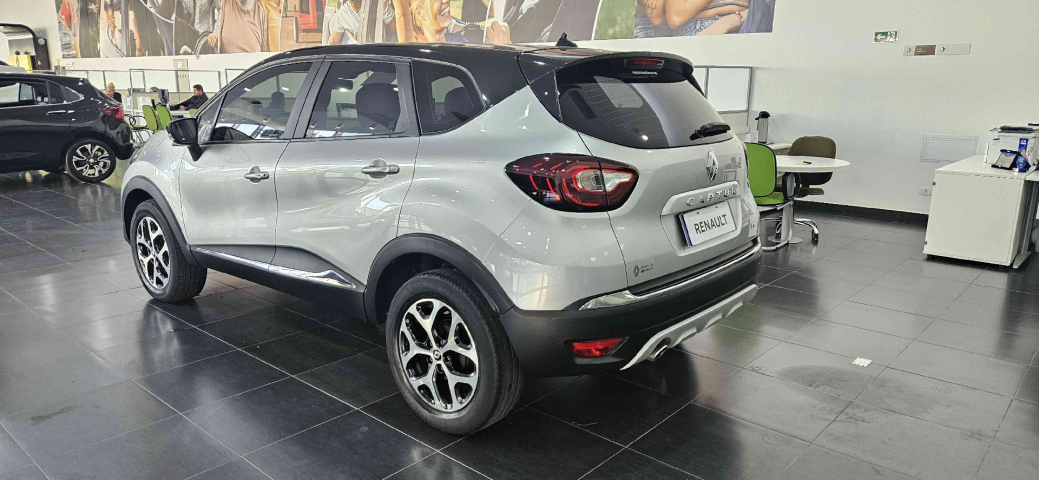 renault captur 1.3 tce flex intense x-tronic 4p automatico 2022