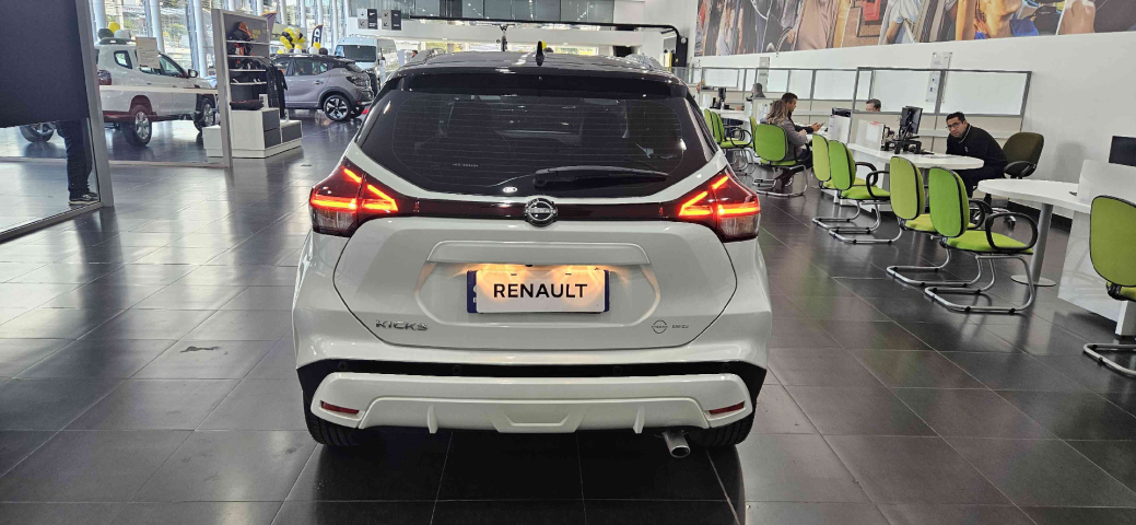 nissan kicks 1.6 16v flexstart exclusive xtronic flex 4p automatico 2024