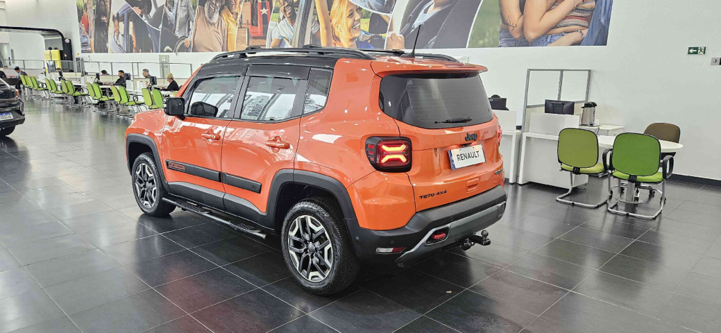 jeep renegade 1.3 t270 turbo flex trailhawk 4x4 at9 4p automatico 2023