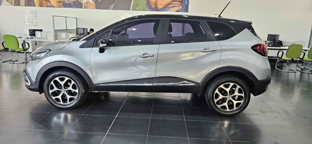 renault captur 1.3 tce flex intense x-tronic 4p automatico 2022