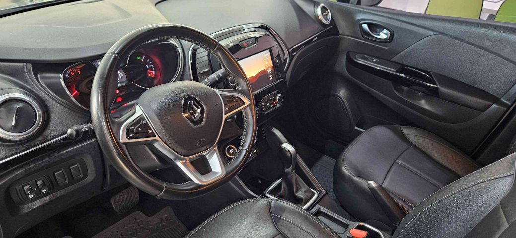 renault captur 1.3 tce flex intense x-tronic 4p automatico 2022
