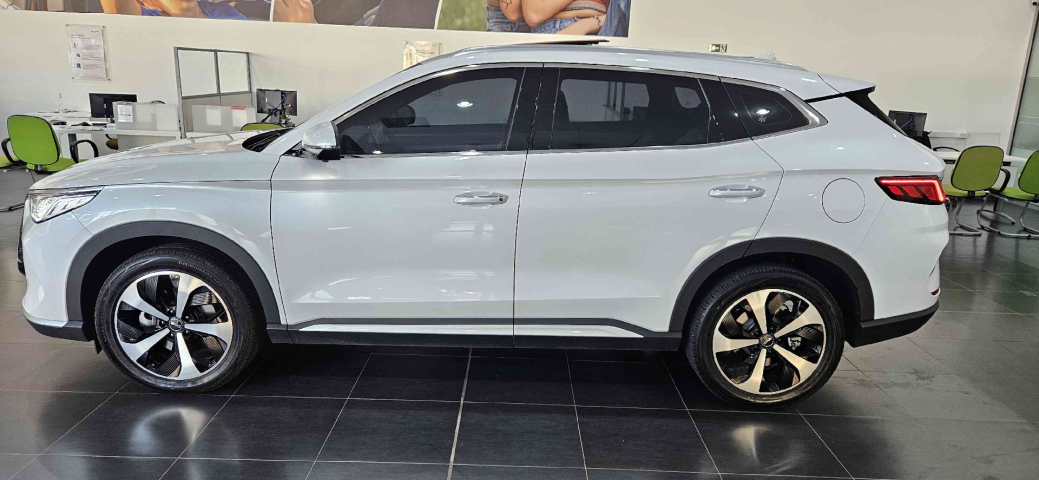 byd song plus 1.5 dm-i hibrido automatico 4p 2025