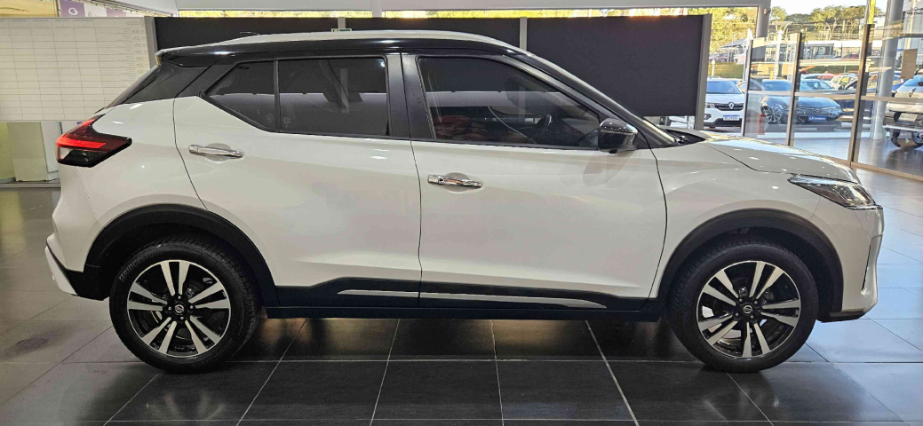 nissan kicks 1.6 16v flexstart exclusive xtronic flex 4p automatico 2022