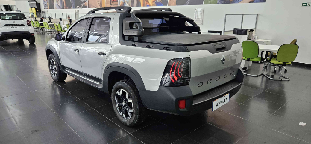 renault oroch  outsider 1.3 16v at8 flex automatico 2022/23