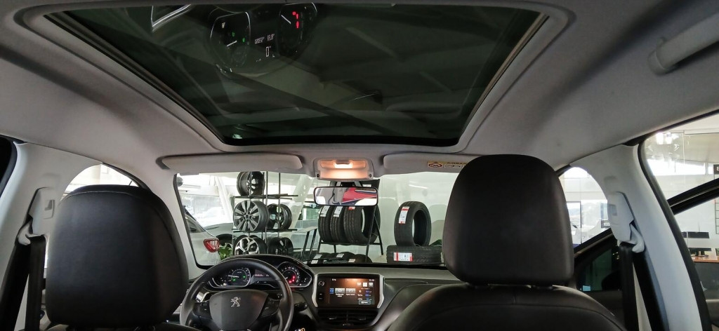 peugeot 2008 1.6 16v flex griffe 4p automatico 2017