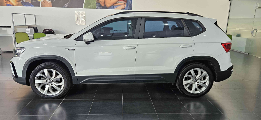 volkswagen taos 1.4 250 tsi total flex comfortline automatico 4p 2022