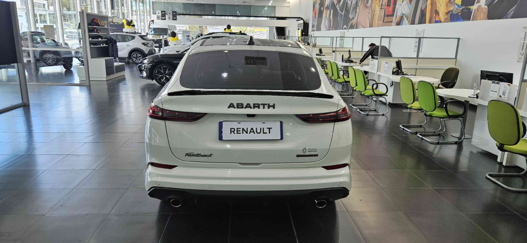 fiat fastback 1.3 turbo 270 flex abarth at6 4p automatico 2024