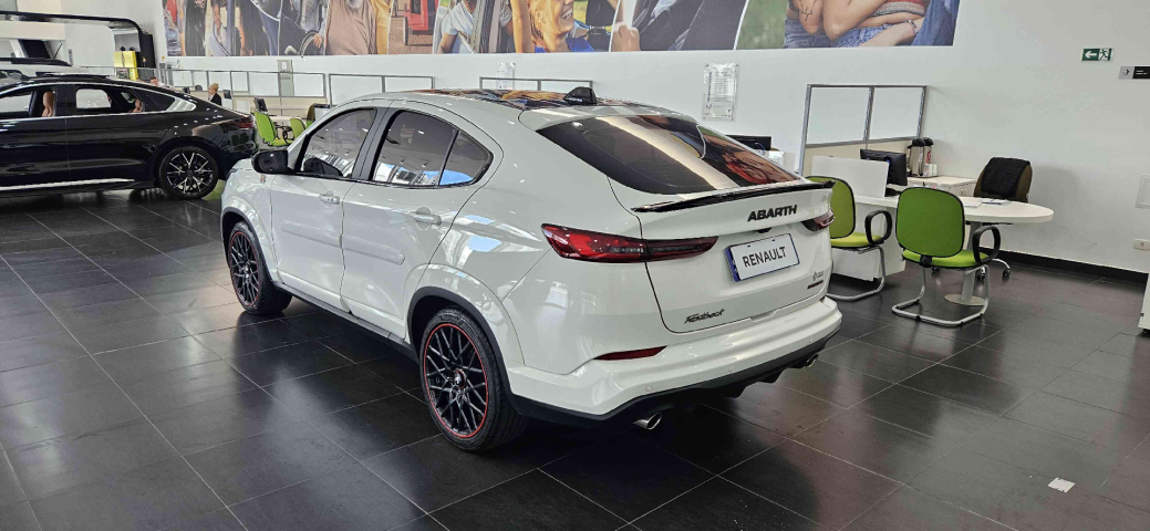fiat fastback 1.3 turbo 270 flex abarth at6 4p automatico 2024
